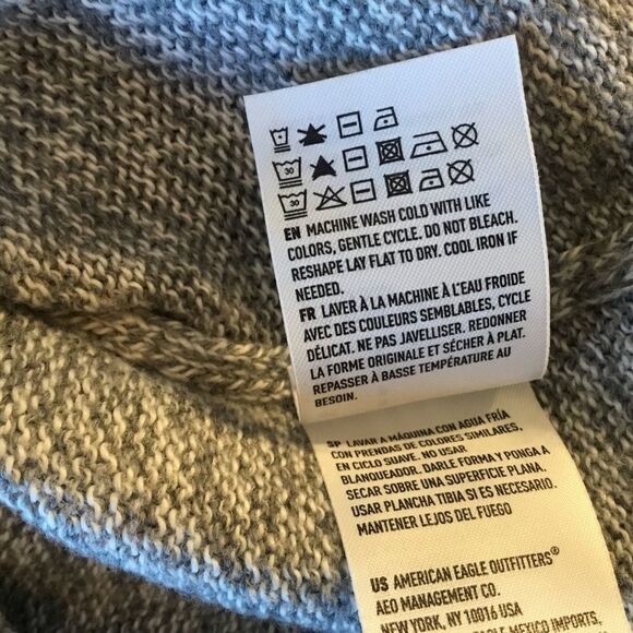 NWOT American Eagle Oversized Grey Sweater - Picture 7 of 9
